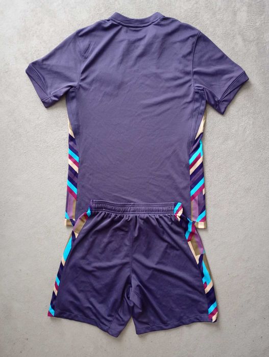 Брендовий комплект Nike (футболка +шорти). Розмір S/M.