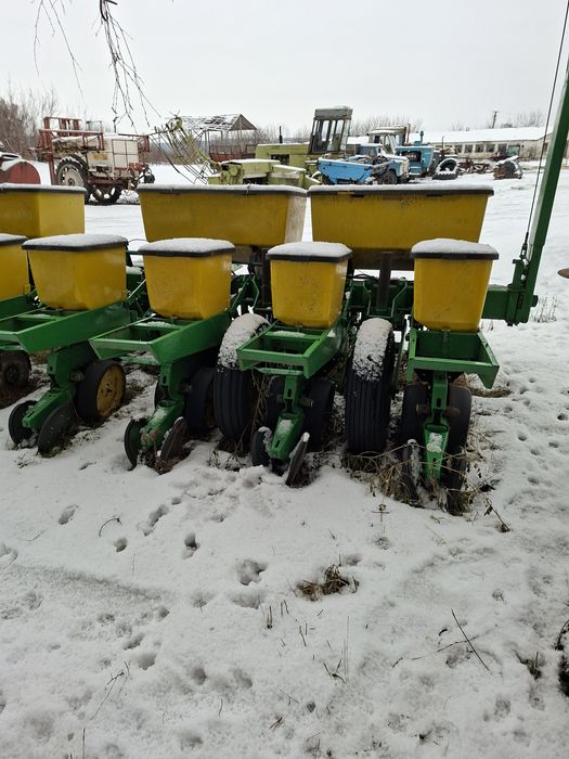 Продам сівалку джон дір7000