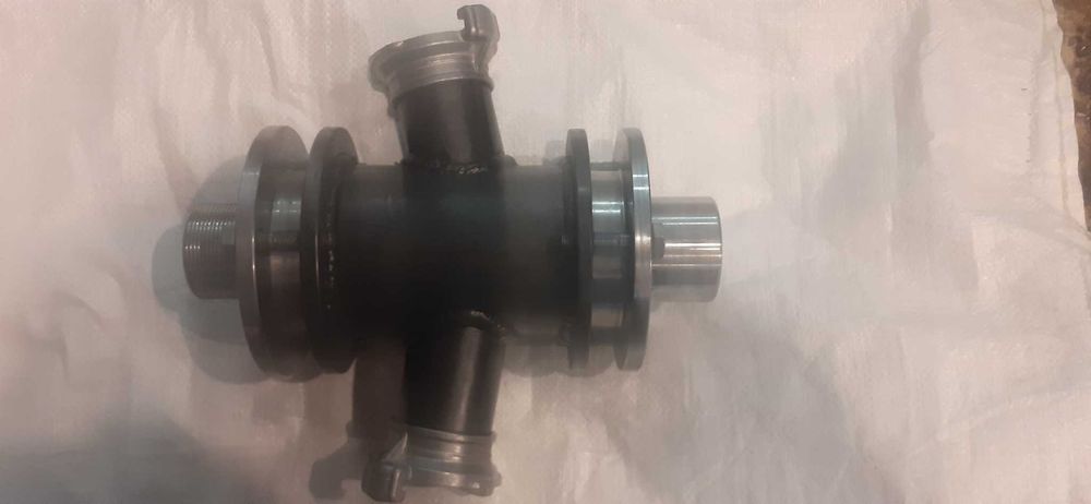 Вертлюг для малогабаритной буровой установки