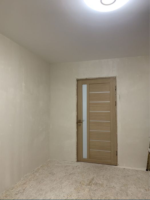 Продам часть дома площадь востания , гараж