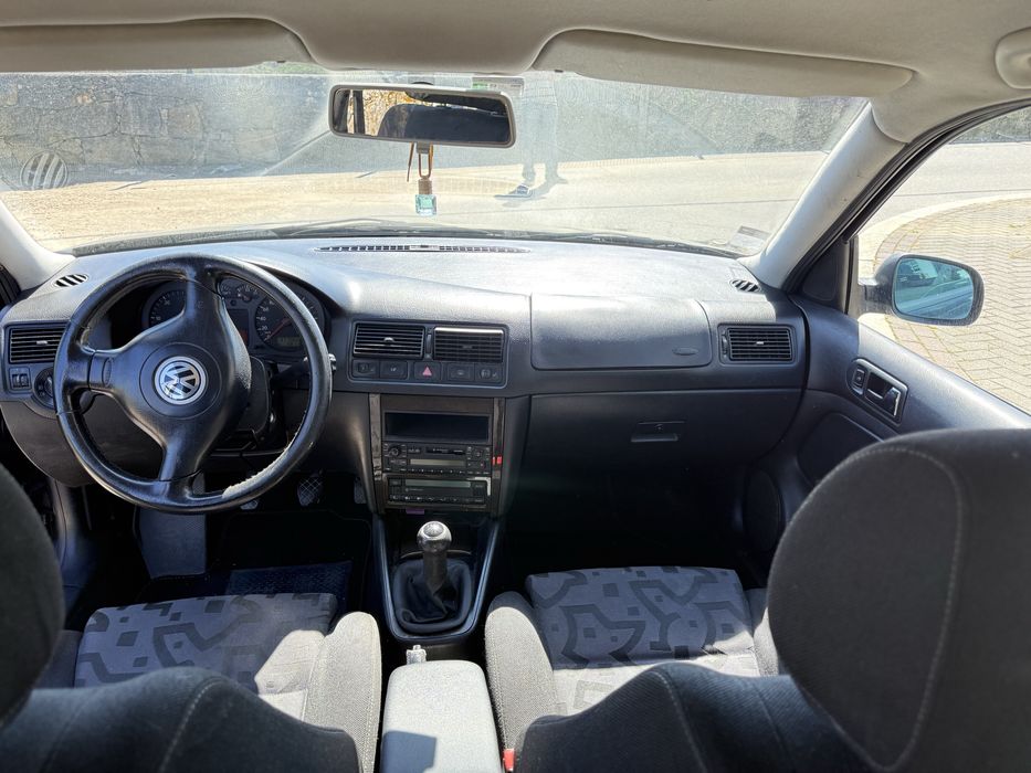 Volkswagen Golf IV 1.9 TDI 110cv foto 5