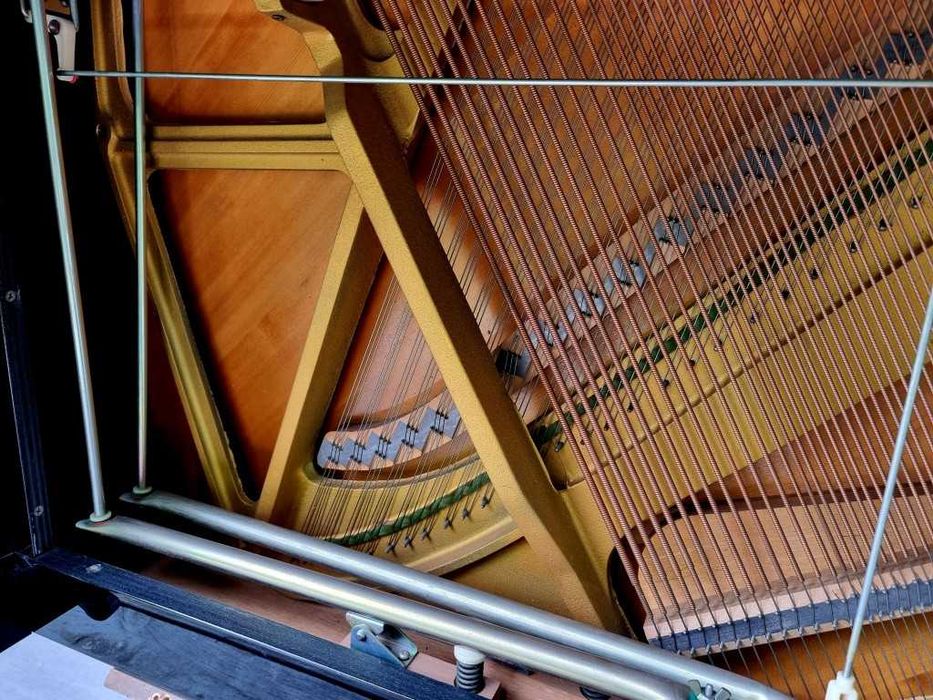 Pianino YAMAHA U2 127cm 1975r CZARNY POŁYSK