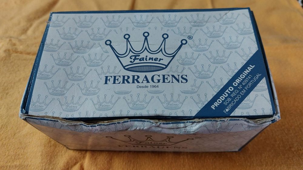 Fechadura nova 3 chaves