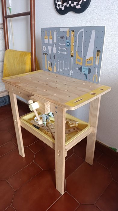 Mesa ferramentas criança