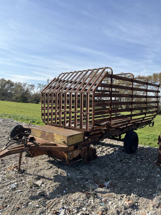 Samozbierająca do siana , słomy, bel