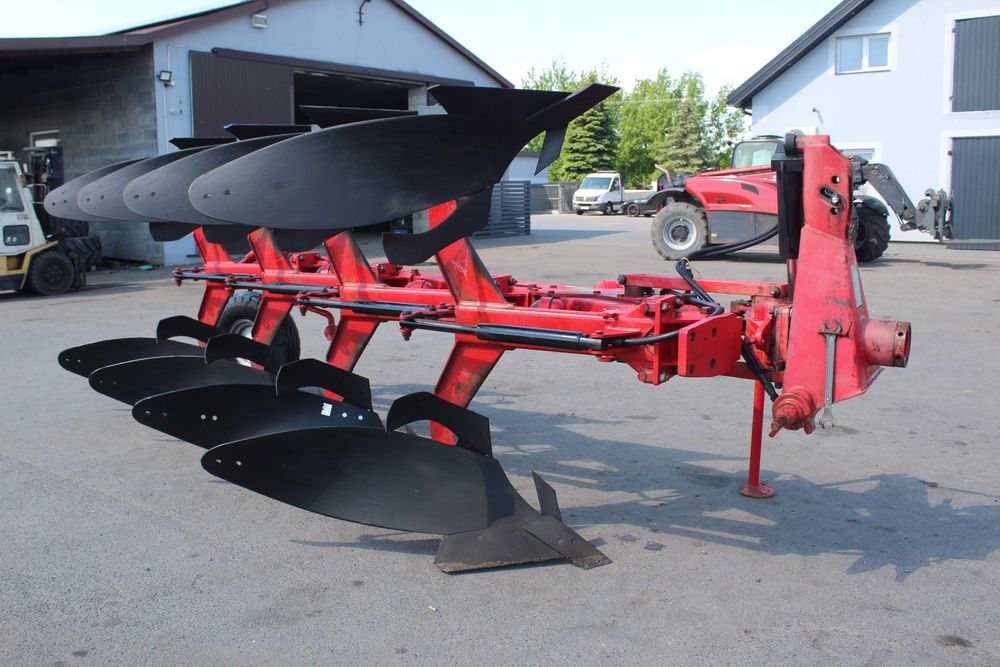 Pług 4 skibowy obrotowy Overum agrolux