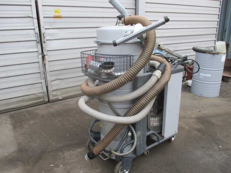 Odkurzacz przemysłowy do pracy na sucho i mokro 4kW Nilfisk T40W