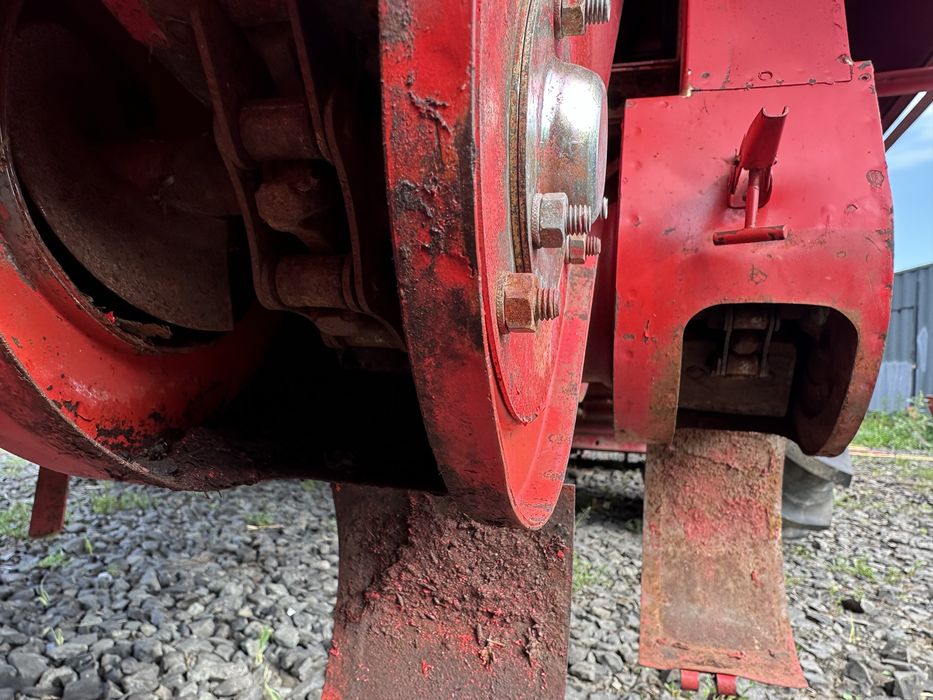 Зернозбиральний комбайн Massey Ferguson 440. 2 шт.