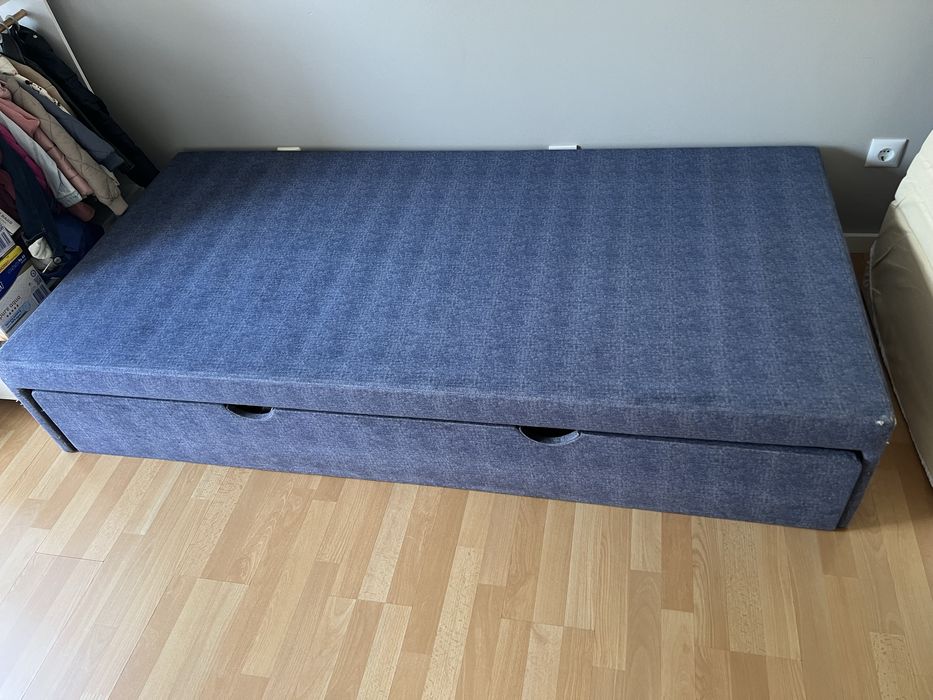Cama solteiro\casal + 2 colchoes