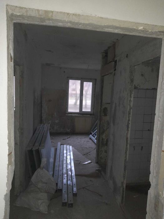 Нежитлові приміщення 33,5 м2, Долинська, вул. Нова 50