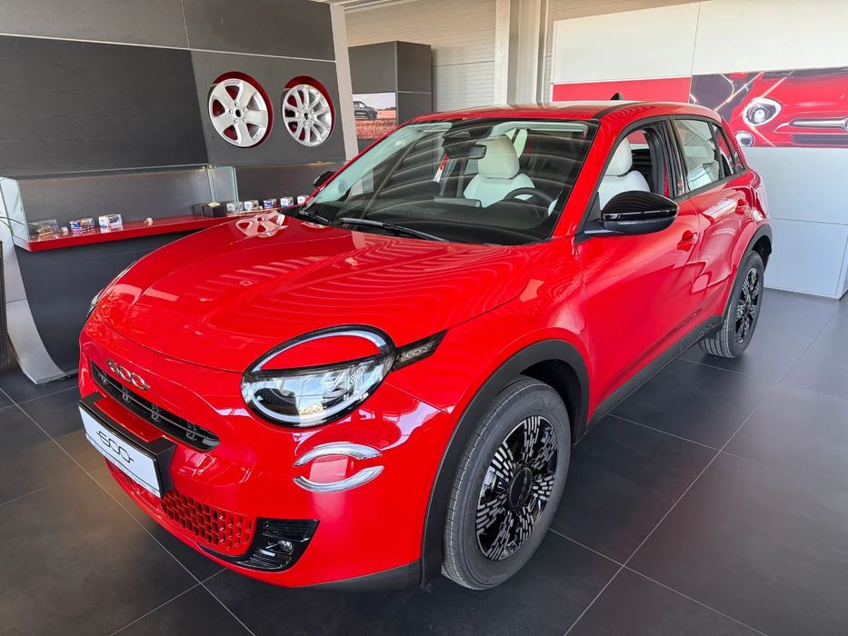 Fiat 600 600 Hybrid Icon 1.2 145 KM