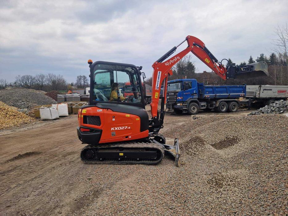 Usługi Minikoparką Koparka Prace Ziemne  Koparko ładowarka  PRZYŁĄCZA