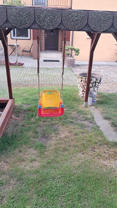 Plac zabaw,hustawka,piaskpwnica
