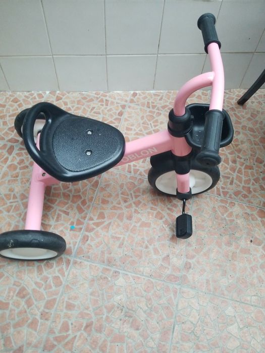 Vendo triciclo de crianca