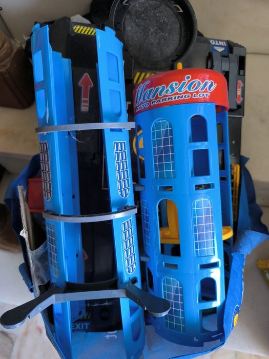Mega Garagem Zoko pista