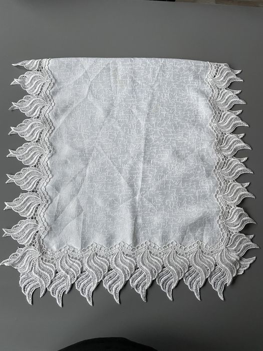 Bieznik obrus serweta 100x50 biały azur gipiura  haft