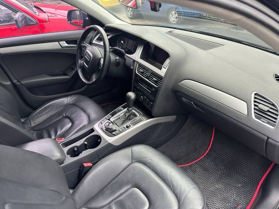 Audi A4 B8 TFSI RS Look в ідеальному стані