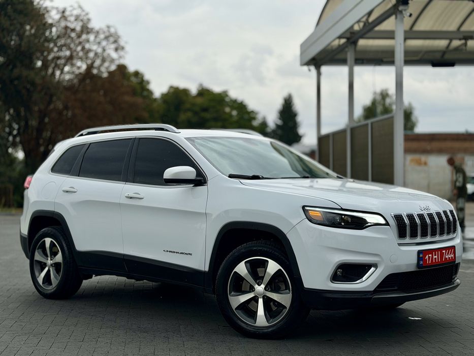 Продам Jeep Cherokee