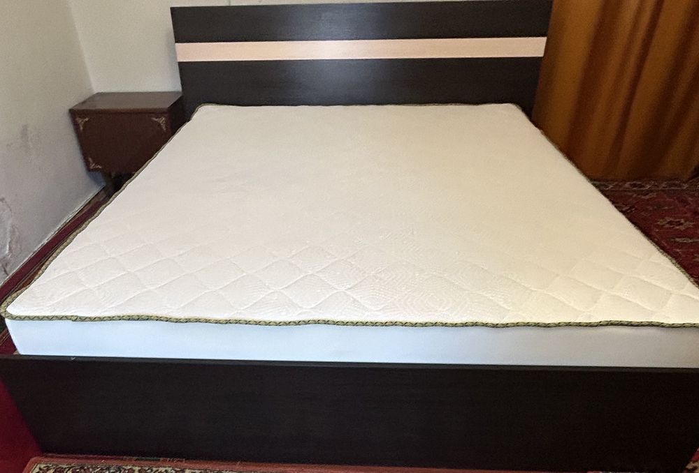 Ліжко двоспальне