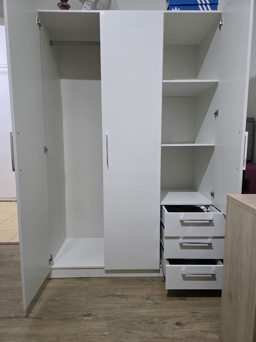 Roupeiro House 3P+3G cor branco