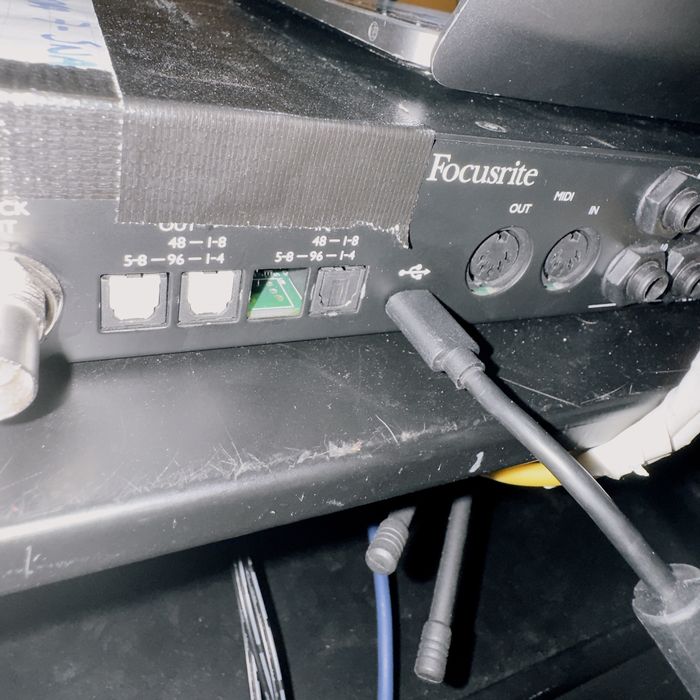 Vendo 3 peças da gama Focusrite Scarlett. Façam proposta