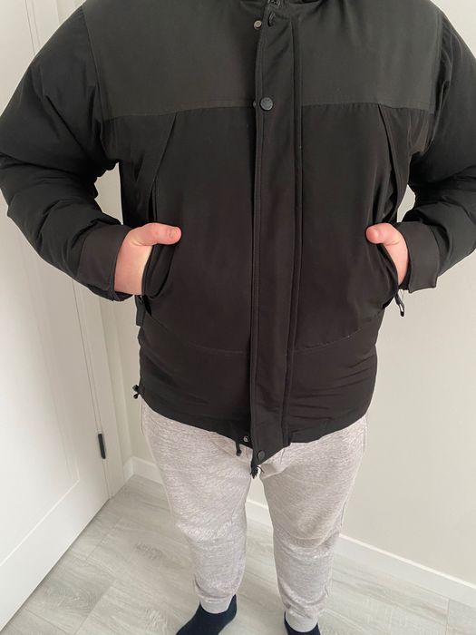 Зимова чоловіча куртка