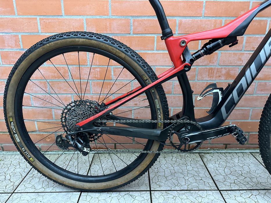 Bicicleta btt carbono suspensao total Roda 29 coluer Stake