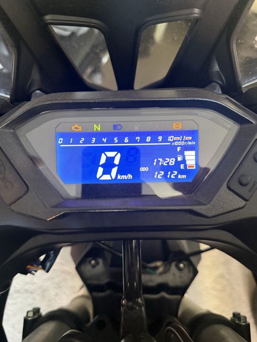 Voge 300 rally, black knight