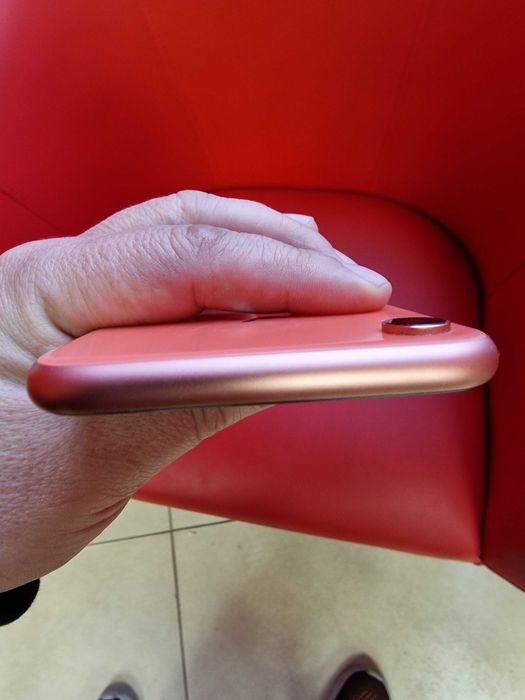 Smartfon Apple iPhone XR 3 GB / 256 GB 4G (LTE) pomaranczowy 77% BAT