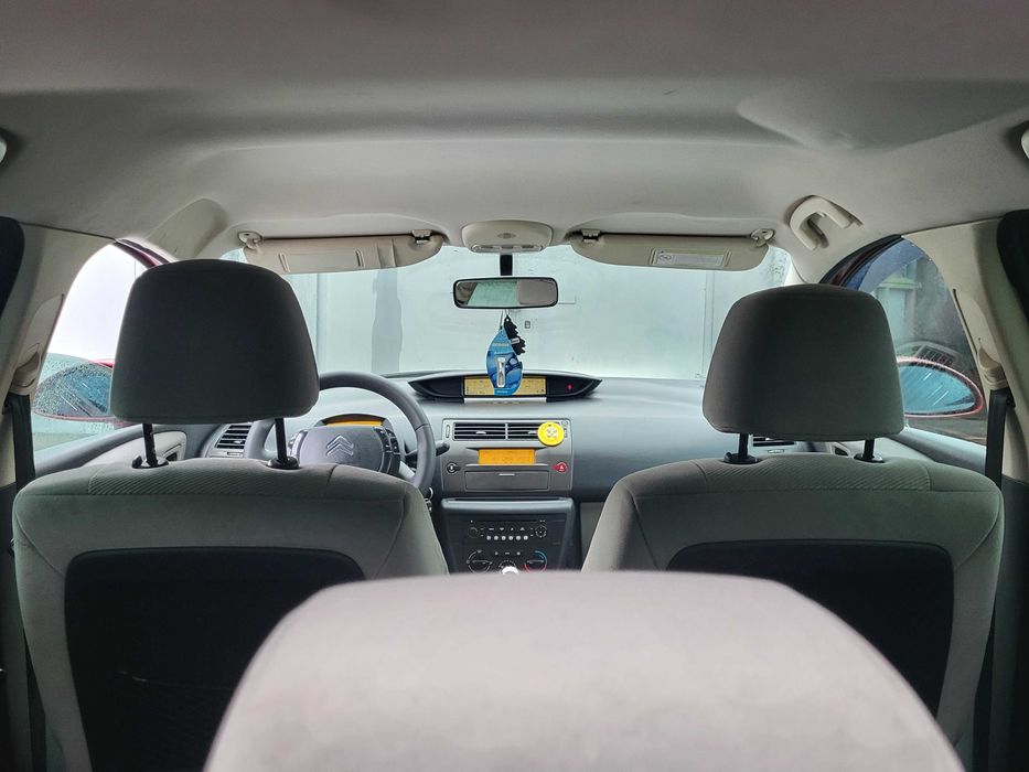 Ситроен С4 -Красный Бензин -Газ Механика