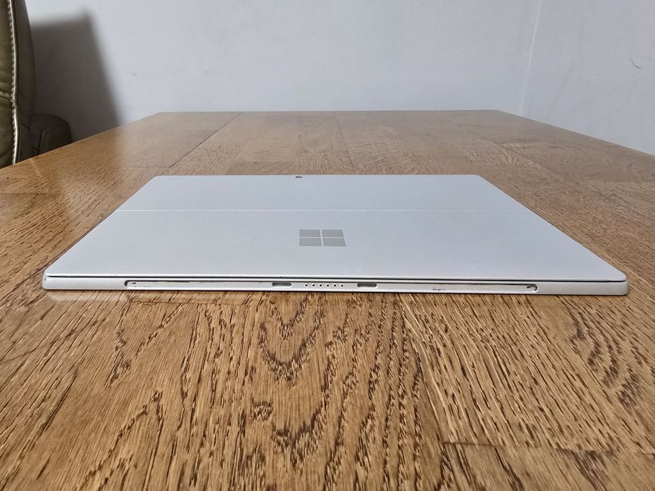 Surface PRO5 12.3" QHD i5 8gb 256gb LTE