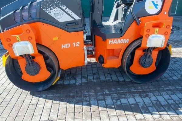 Каток Hamm HD12VV