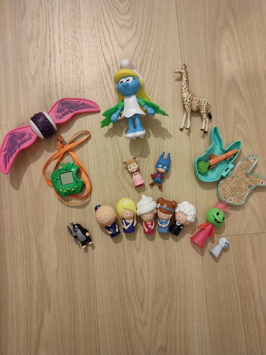 Masza i niedźwiedź, Smerfetka i inne