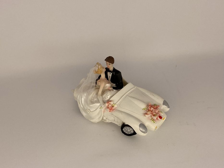 Figurka para młoda na tort ślubny