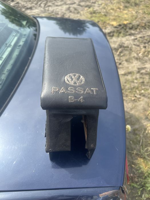 Підлокотник Vw пасат б3б4