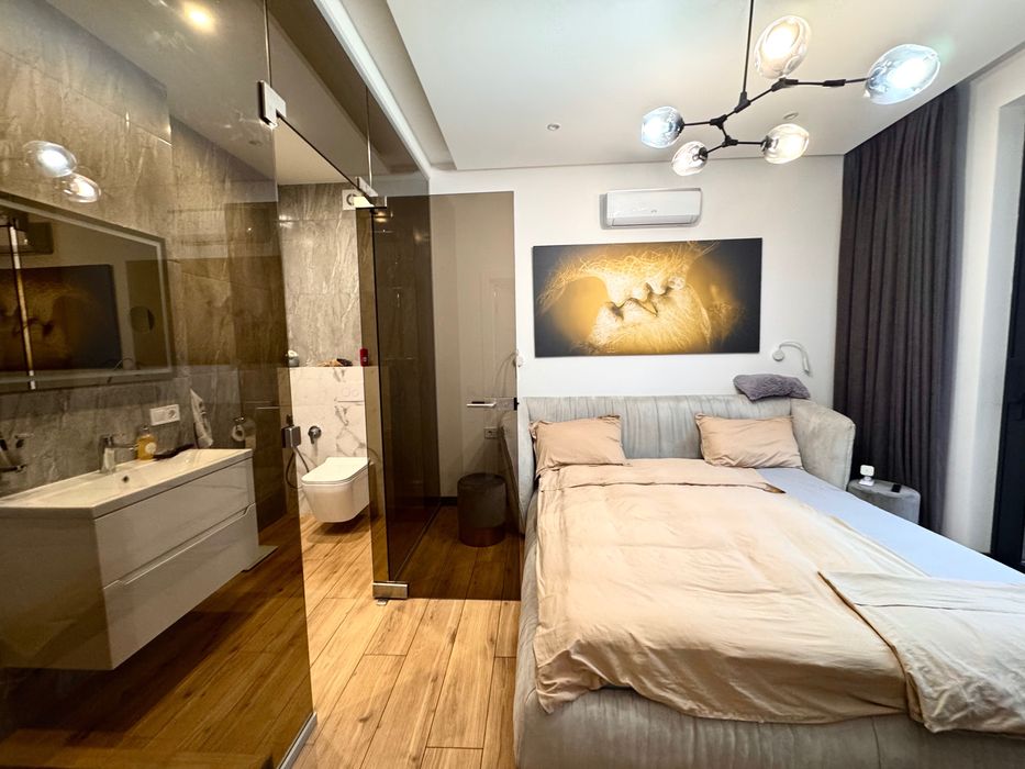 Оренда вишуканого будинку на закритій території з басейном Тарасівка