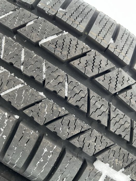 245/65/R17 (2шт Нові) Continental crosscontact