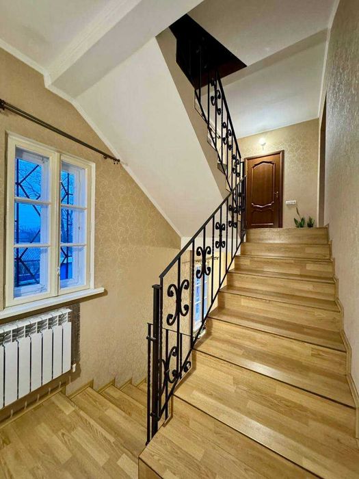 Шикарний будинок з підвалом та автономністю Морозівка Бориспіль