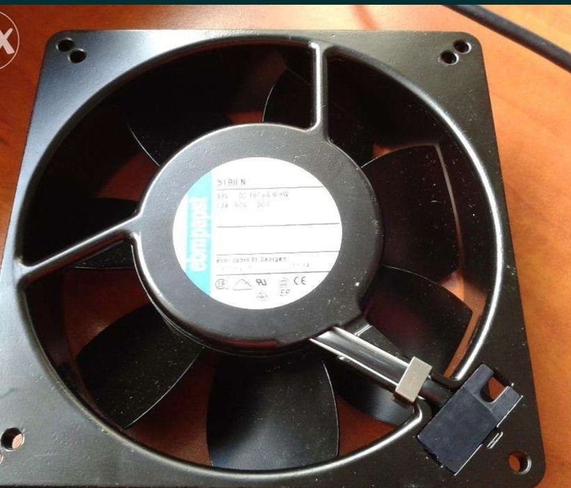 Wentylator ebmpapst 135x135x38