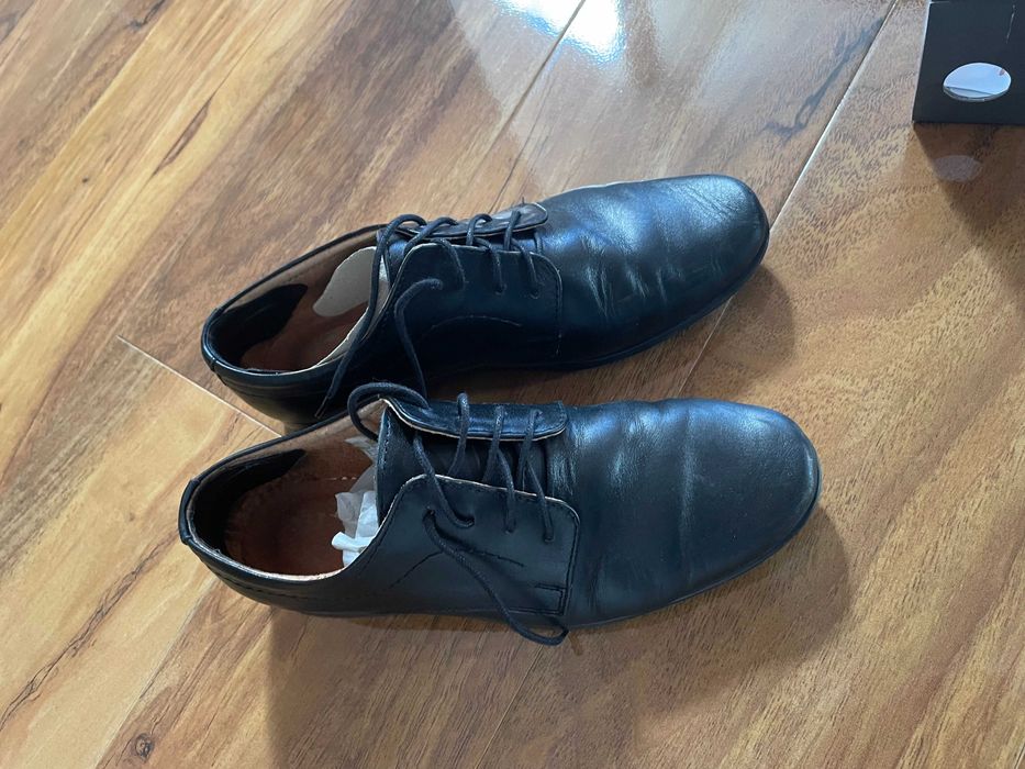 Sprzedam buty komunijne dla chłopca firmy Oliver
