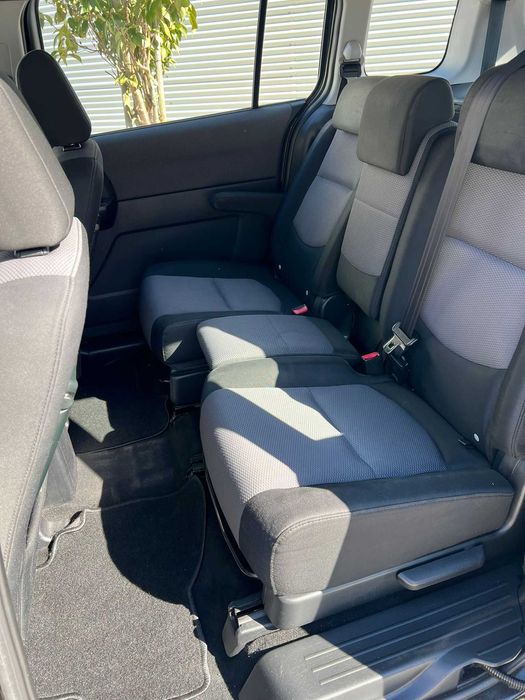 Mazda 5 de 7 lugares