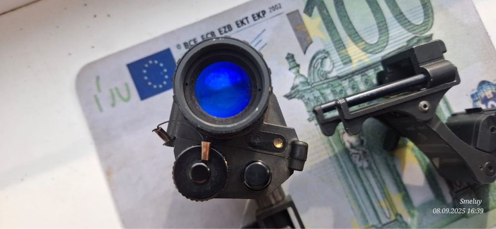 PVS 14 прилад нічного бачення