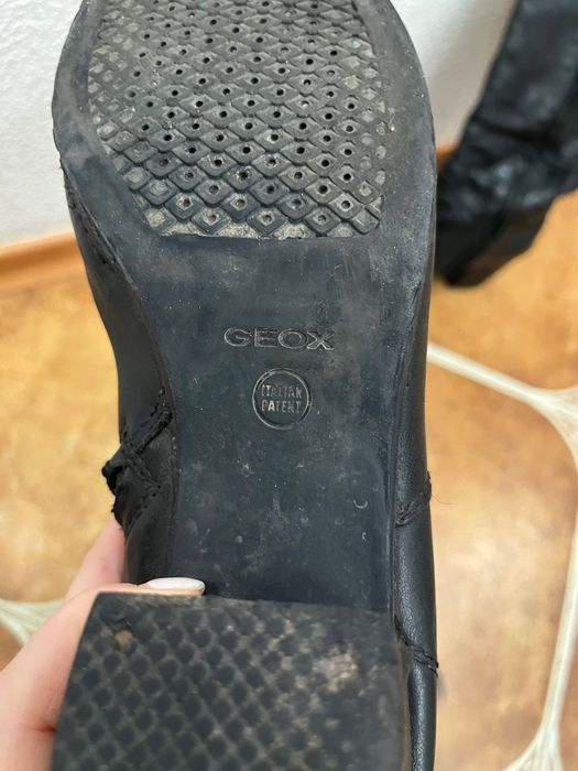 Черевики шкіряні жіночі geox 39,5