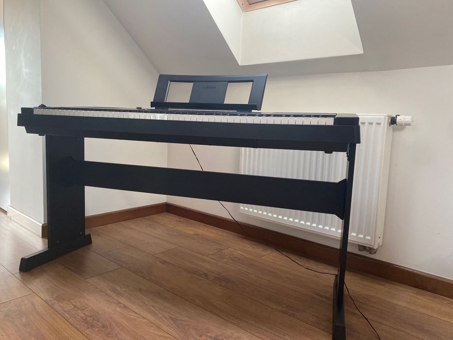 Pianino YAMAHA DGX - 600