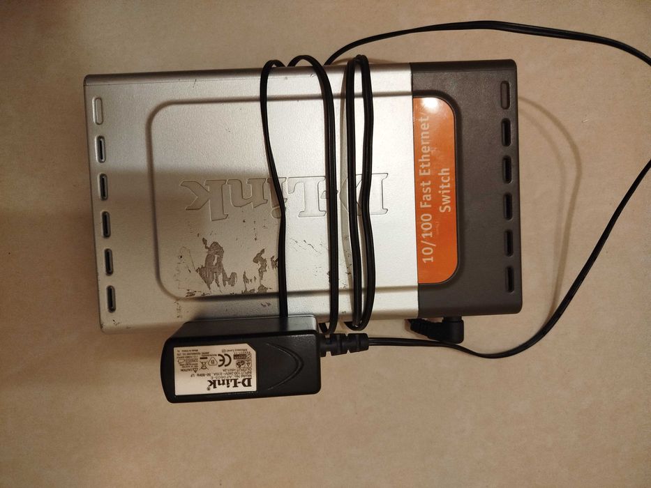 Комутатор локальної мережі (Switch) D-Link DES-1008D