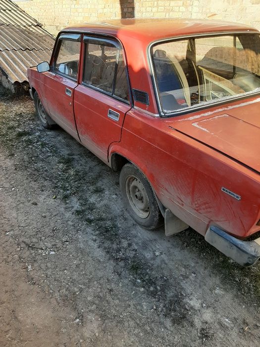Ваз 2105, 1.3 сел-поехал. Газ, бензин, связь с хозяином.