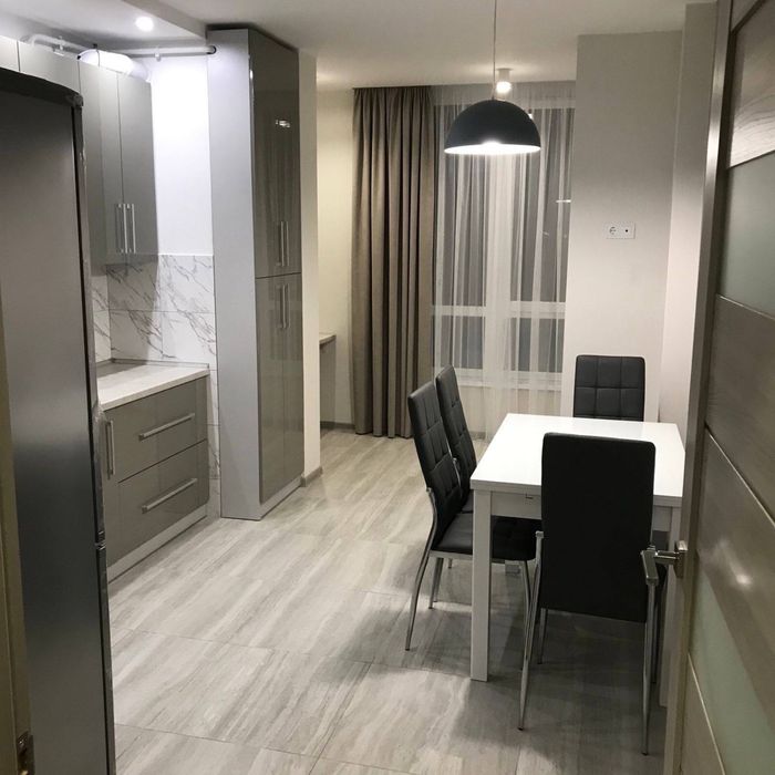 Оренда 1 кімнатна квартира вул. Карла Мікльоша ,новобудова, євроремонт