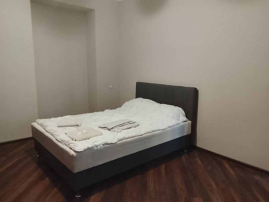 Площа Філормонії 3х кімн 900 грн