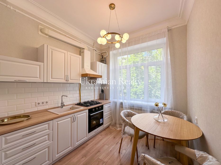 Продаж 2к квартири вул. Джона Маккейна 37 БЕЗ %