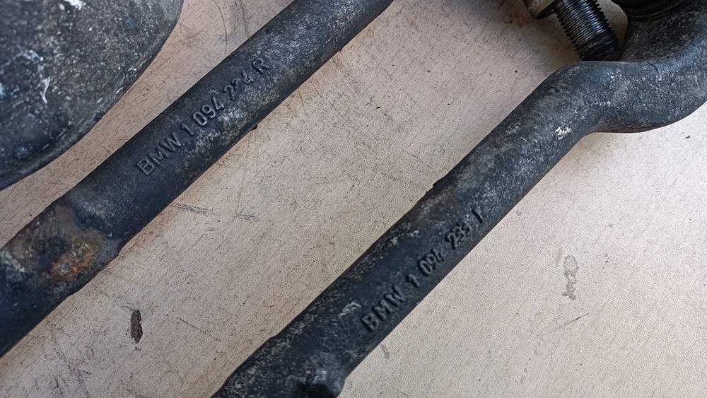 Fabryczne WAHACZE Oryginał BMW Komplet Przód 4 sztuki BMW E39